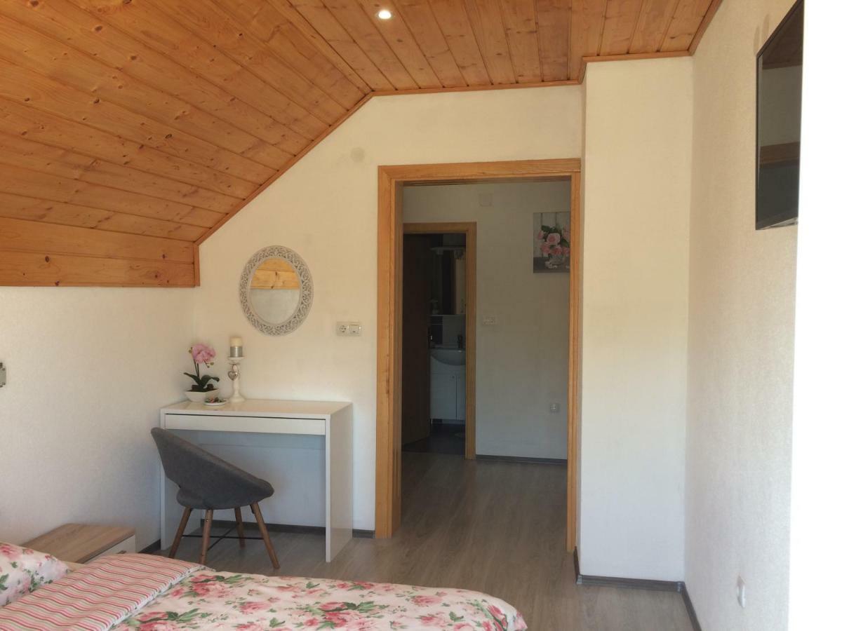 Guest House Jagoda Rakovica Ngoại thất bức ảnh